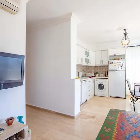 Apartman Invigorating With Shared Pool In Kas