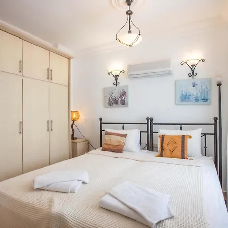 Apartment Invigorating With Shared Pool In Kas *